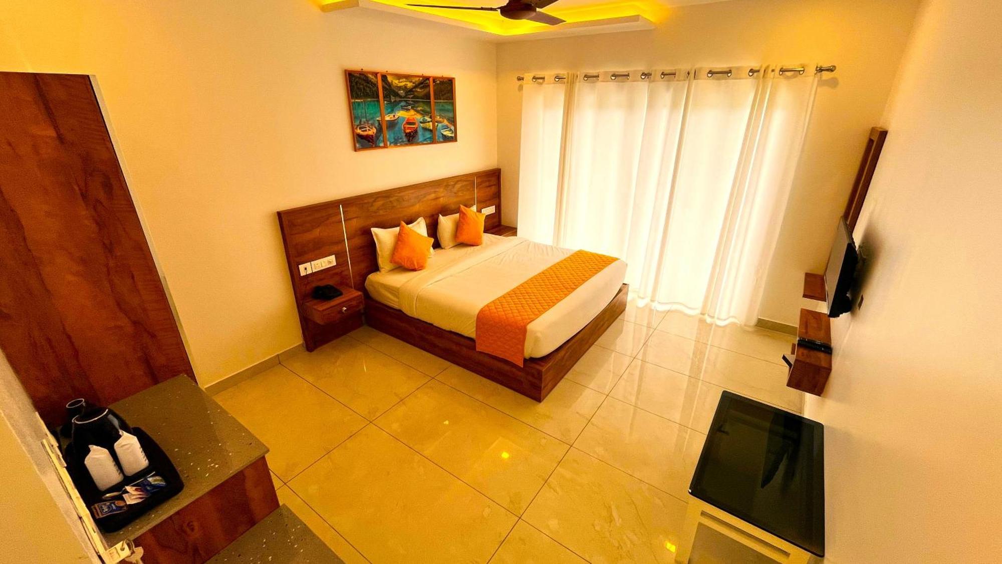 Aura Springs Resort Anachal Zewnętrze zdjęcie